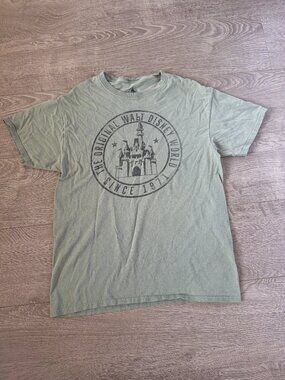 Disney Authentic Unisex Graphic T-Shirt Size M